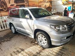 تويوتا لاندكروزر